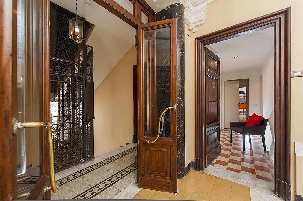 Апартаменты Bernini House Рим Экстерьер фото